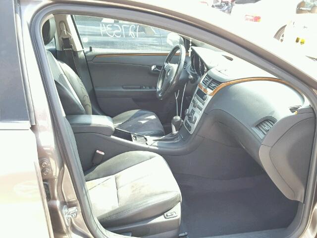 1G1ZD5E03CF139972 - 2012 CHEVROLET MALIBU ბეჟი ფოტო 5