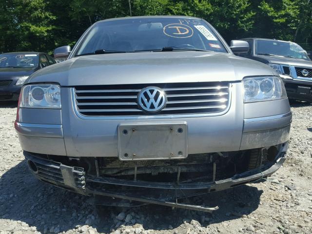 WVWRH63B22P061859 - 2002 VOLKSWAGEN PASSAT GLX GRAY photo 9