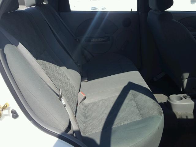 KL1TD52685B357882 - 2005 CHEVROLET AVEO BASE Blanc photo 6