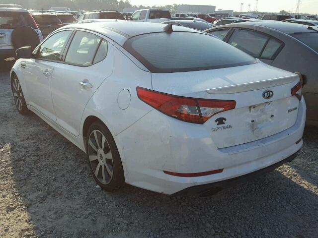 KNAGR4A69B5134359 - 2011 KIA OPTIMA SX WHITE photo 3