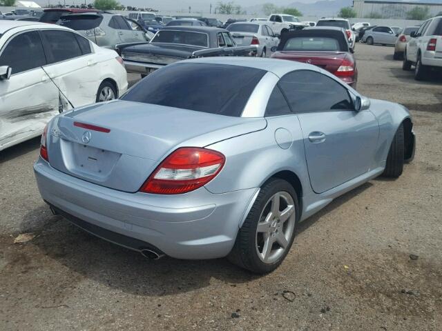 WDBWK54F36F097988 - 2006 MERCEDES-BENZ SLK 280 SILVER photo 4