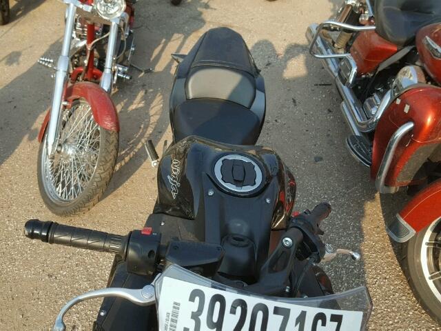 JKAEXEJ15HDA00373 - 2017 KAWASAKI EX650 J შავი ფოტო 6