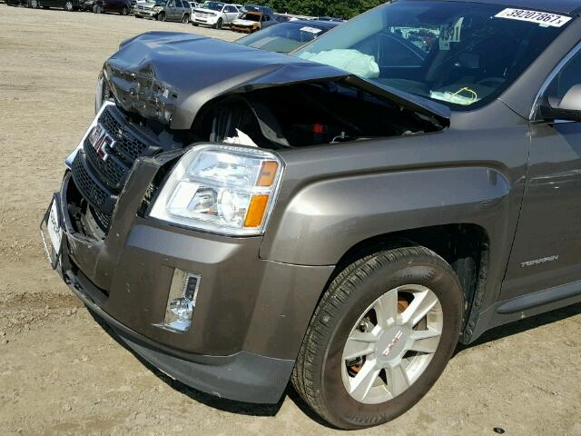 2GKALSEK0C6383035 - 2012 GMC TERRAIN SL GOLD photo 9