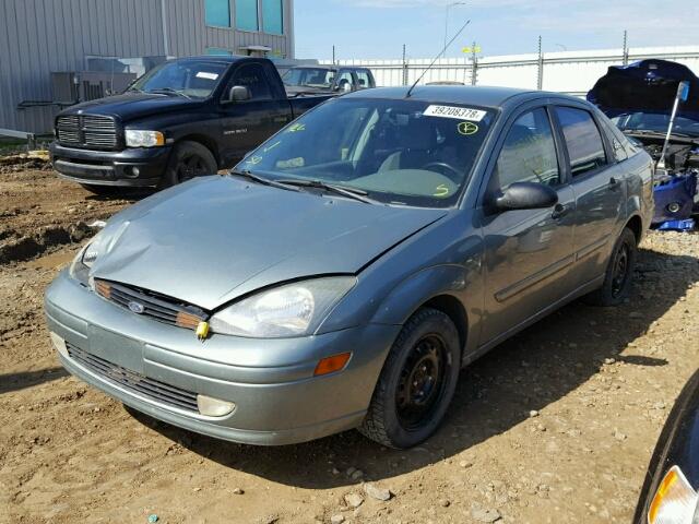 1FAFP343X3W100268 - 2003 FORD FOCUS SE C GREEN photo 2