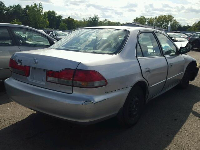 1HGCF86682A111660 - 2002 HONDA ACCORD SILVER photo 4