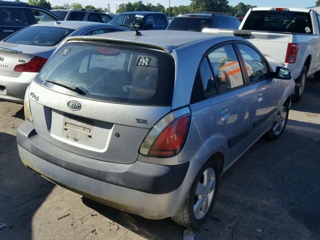 KNADE163876264713 - 2007 KIA RIO 5 SX GRAY photo 4