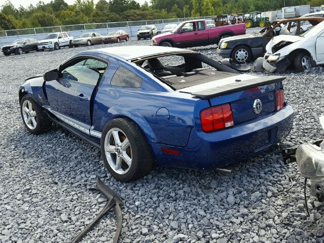 1ZVHT80N385182793 - 2008 FORD MUSTANG BLUE photo 3