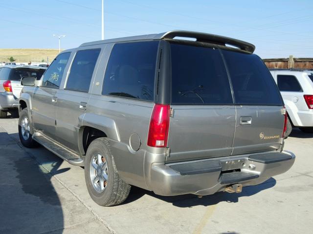 1GYEK13R4YR127996 - 2000 CADILLAC ESCALADE SILVER photo 3