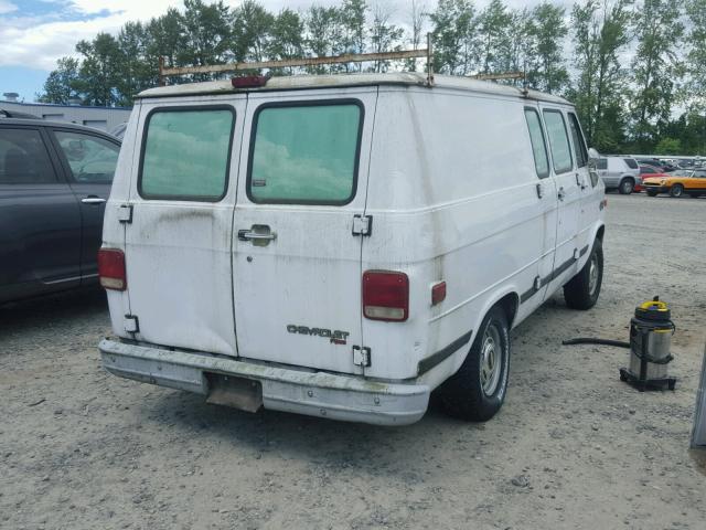 1GCEG25K0SF215997 - 1995 CHEVROLET G20 WHITE photo 4