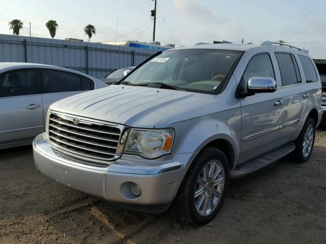 1A8HW58227F507180 - 2007 CHRYSLER ASPEN LIMI 银色 照片 2