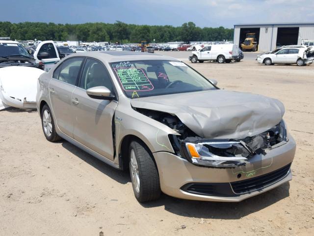 3VW637AJ9DM305319 - 2013 VOLKSWAGEN JETTA HYBR TAN photo 1