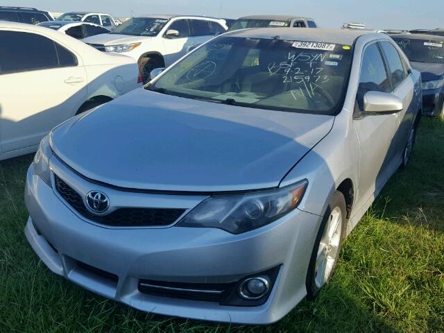 4T1BF1FK7DU215973 - 2013 TOYOTA CAMRY L SILVER photo 2