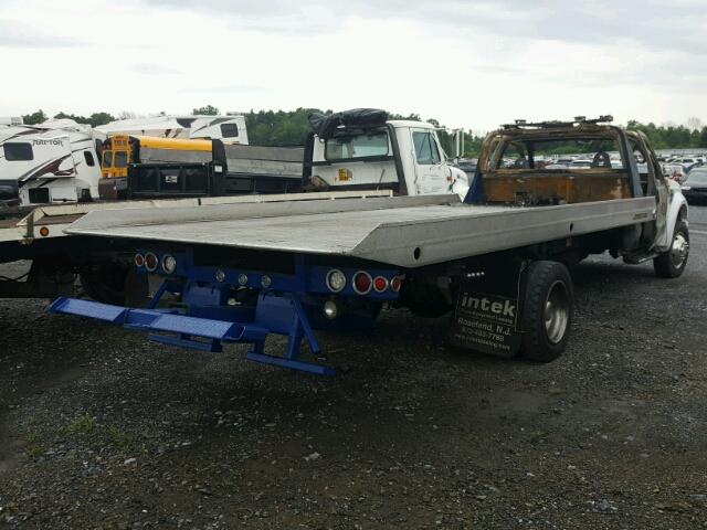 1FDAF57R08EC75690 - 2008 FORD F550 SUPER WHITE photo 4