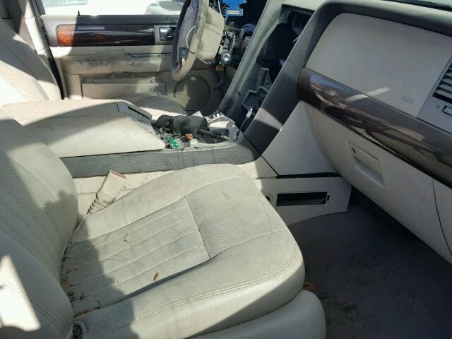 5LMFU28RX3LJ44194 - 2003 LINCOLN NAVIGATOR Czarny zdjęcie 5