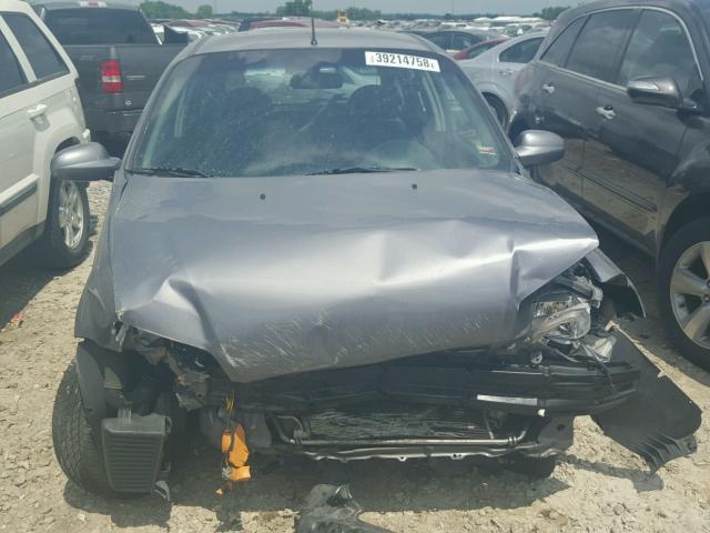 KL1TD66618B187644 - 2008 CHEVROLET AVEO BASE Արծաթագույն լուսանկար 9