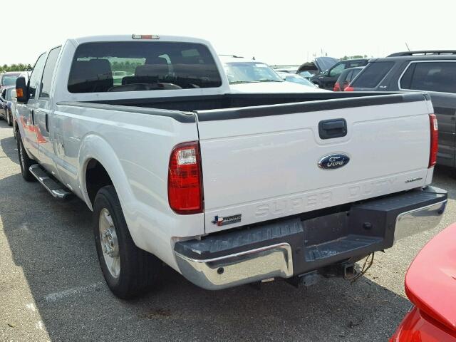 1FT7W2A65FEB77327 - 2015 FORD F250 WHITE photo 3