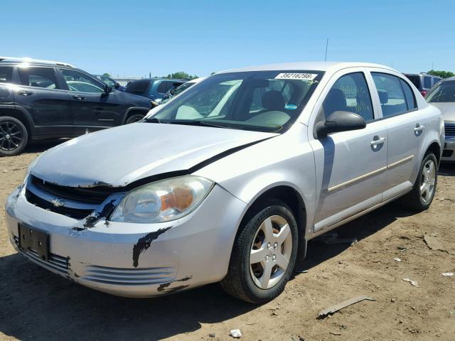 1G1AK52F257569629 - 2005 CHEVROLET COBALT SILVER photo 2