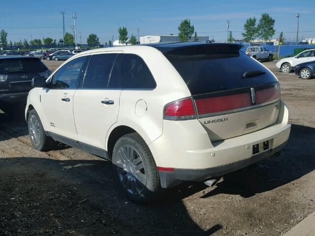 2LMDU88C58BJ32393 - 2008 LINCOLN MKX WHITE photo 3