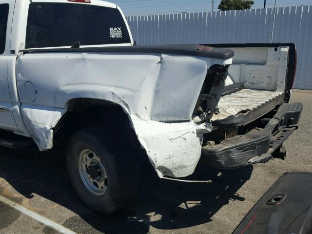 1GTHK29154E120437 - 2004 GMC SIERRA K25 WHITE photo 9