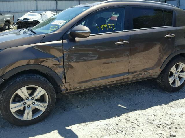 KNDPB3A2XC7304782 - 2012 KIA SPORTAGE B BROWN photo 9