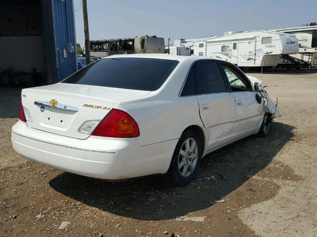 4T1BF28B6YU051155 - 2000 TOYOTA AVALON WHITE photo 4