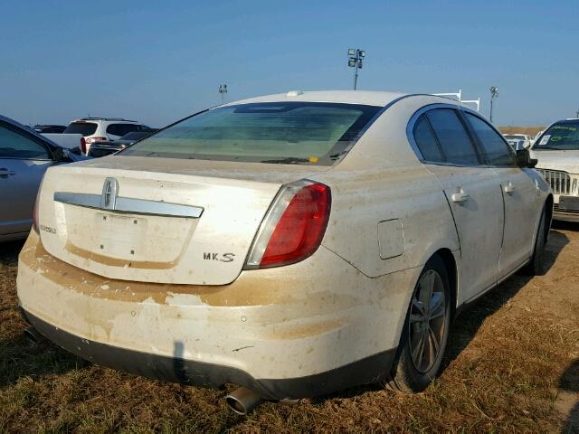 1LNHL9DR2BG601360 - 2011 LINCOLN MKS WHITE photo 4