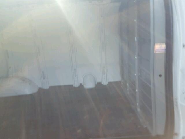 1GCWGFBA1B1163171 - 2011 CHEVROLET EXPRESS G2 WHITE photo 6