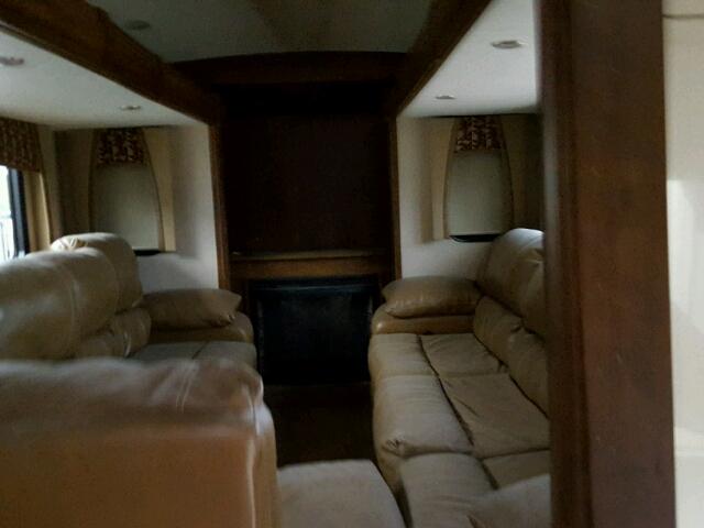 4X4FBLP21FG100728 - 2015 WILDWOOD 5TH WHEEL CREAM photo 6