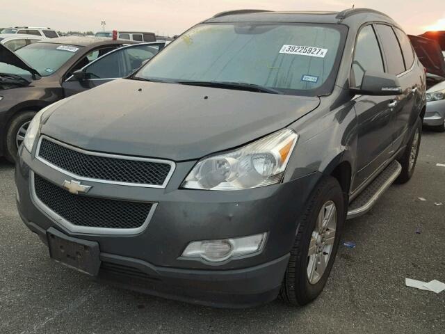 1GNKRGED1BJ354925 - 2011 CHEVROLET TRAVERSE GRAY photo 2