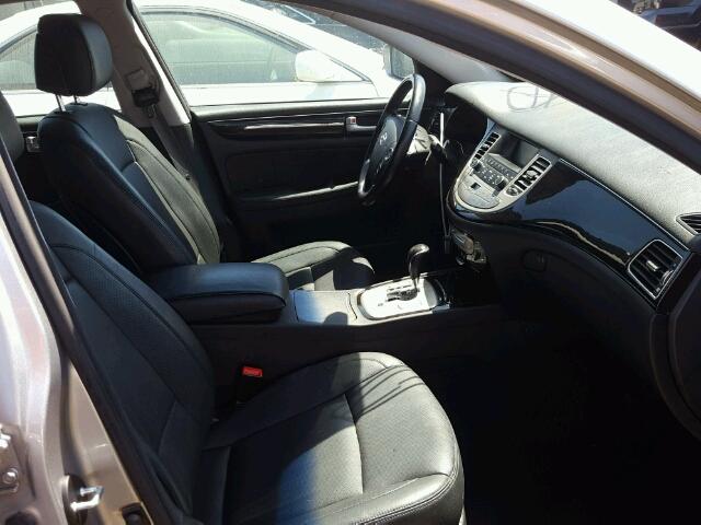 KMHGC4DD1DU242848 - 2013 HYUNDAI GENESIS SILVER photo 5