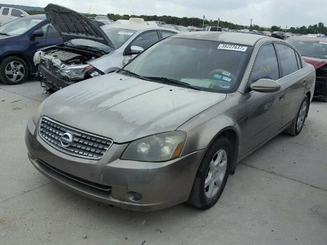 1N4AL11D45N438300 - 2005 NISSAN ALTIMA S BROWN photo 2