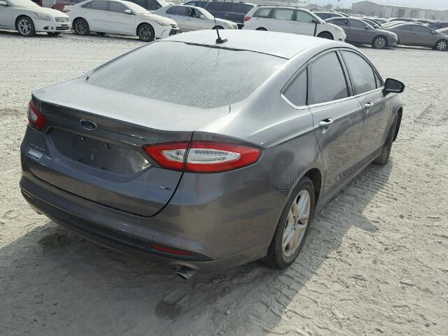 3FA6P0H7XDR185256 - 2013 FORD FUSION SE GRAY photo 4