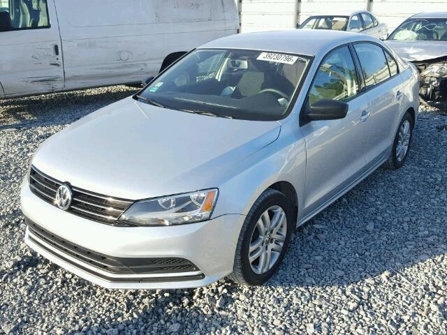 3VW2K7AJ4FM217718 - 2015 VOLKSWAGEN JETTA BASE 银色 照片 2