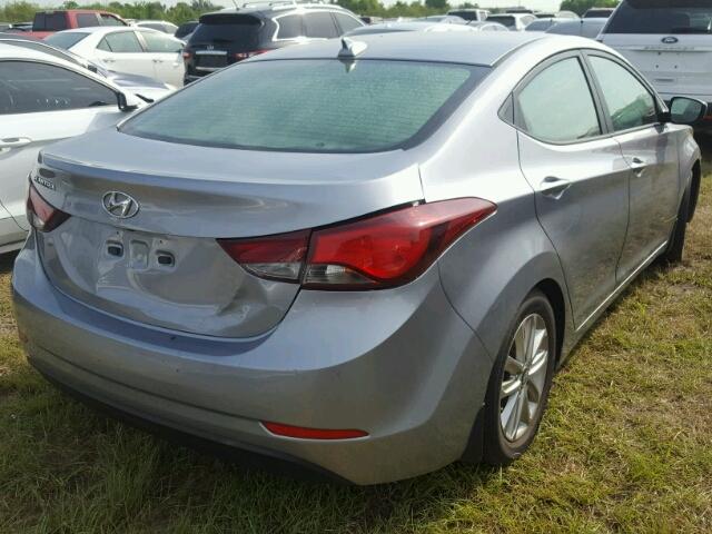 5NPDH4AE0GH783913 - 2016 HYUNDAI ELANTRA SE SILVER photo 4