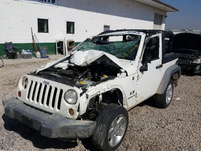 1J4FA24139L740489 - 2009 JEEP WRANGLER X WHITE photo 2