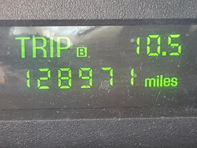 1LNHM86S52Y673235 - 2002 LINCOLN LS 棕色 照片 8