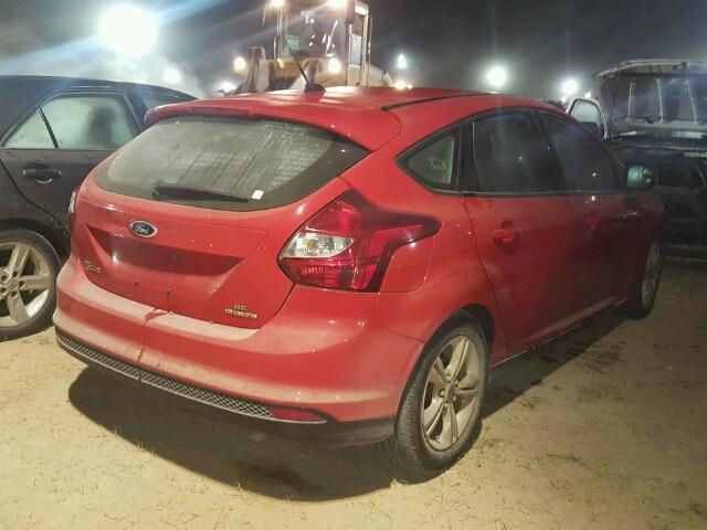 1FADP3K27EL335748 - 2014 FORD FOCUS SE RED photo 4