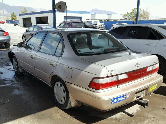 1NXBB02E1VZ640192 - 1997 TOYOTA COROLLA DX TAN photo 3