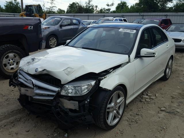 WDDGF5GB2AR123075 - 2010 MERCEDES-BENZ C 350 WHITE photo 2