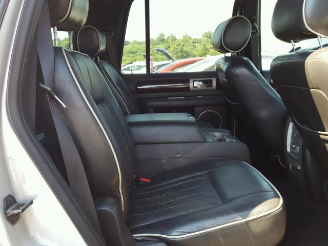 5LMFU28506LJ20715 - 2006 LINCOLN NAVIGATOR Srebrny zdjęcie 6