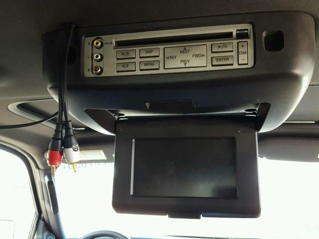 5LMFU28506LJ20715 - 2006 LINCOLN NAVIGATOR Srebrny zdjęcie 9