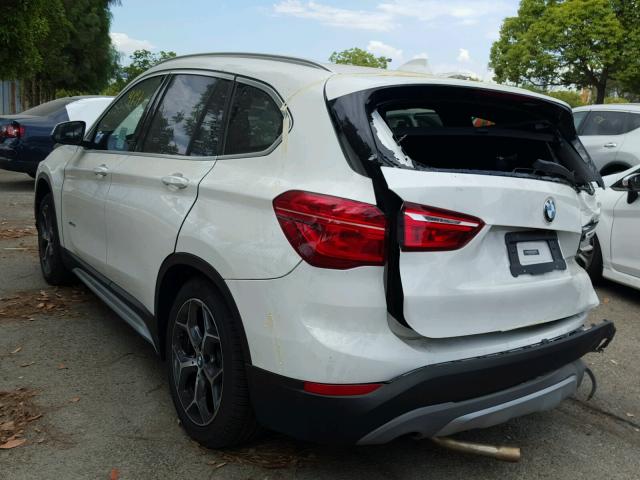 WBXHT3C37J5L24863 - 2018 BMW X1 XDRIVE2 WHITE photo 3