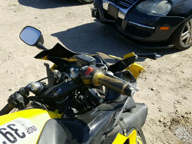 JH2PC350X2M303354 - 2002 HONDA CBR600 F4 YELLOW photo 5