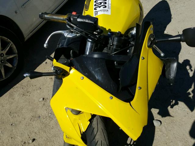 JH2PC350X2M303354 - 2002 HONDA CBR600 F4 YELLOW photo 9