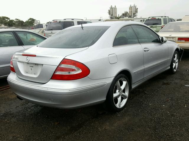 WDBTJ65J63F056118 - 2003 MERCEDES-BENZ CLK 320C SILVER photo 4