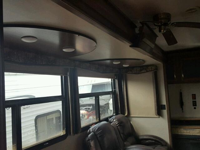 4YDF31026HA740891 - 2017 KEYSTONE MONTANA BEIGE photo 9