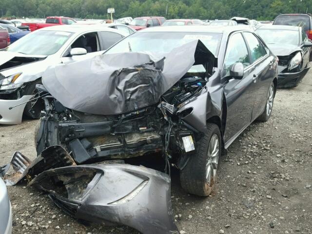 4T1BF1FK9FU992254 - 2015 TOYOTA CAMRY LE ნაცრისფერი ფოტო 2