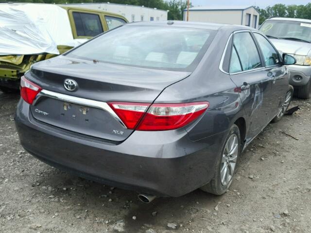 4T1BF1FK9FU992254 - 2015 TOYOTA CAMRY LE GRAY photo 4