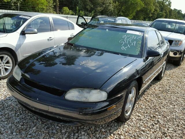 2G1WW12M4V9101031 - 1997 CHEVROLET MONTE CARL BLACK photo 2