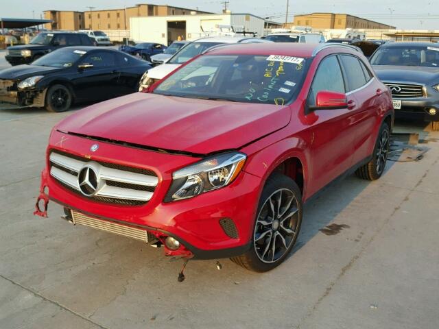 WDCTG4EB9FJ127448 - 2015 MERCEDES-BENZ GLA RED photo 2